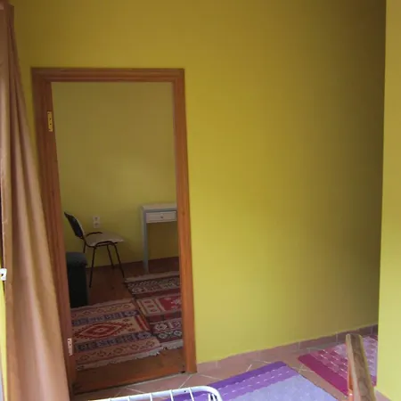 Red House Апартаменты *