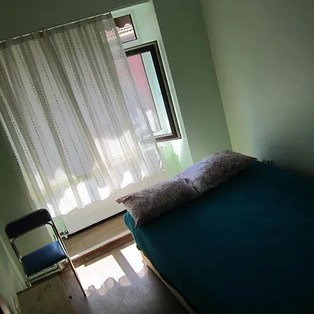 Apartment Red House *