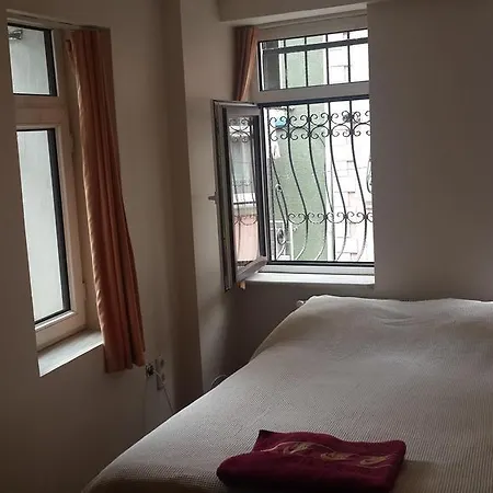 Red House Апартаменты *