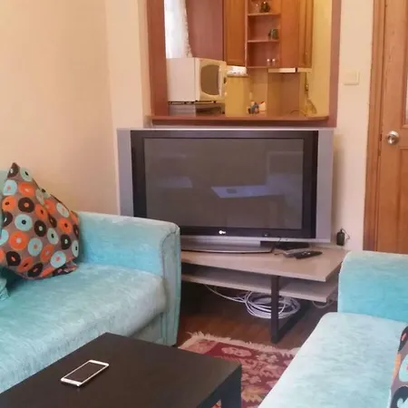 Red House Апартаменты *